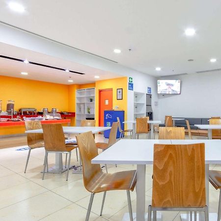 Sleep Inn Leon Antares 외부 사진