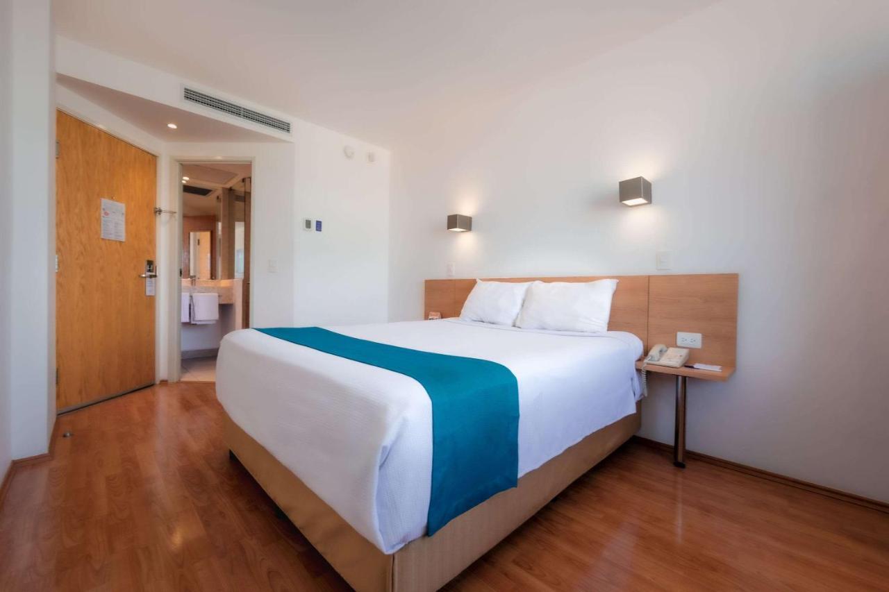 Sleep Inn Leon Antares 외부 사진