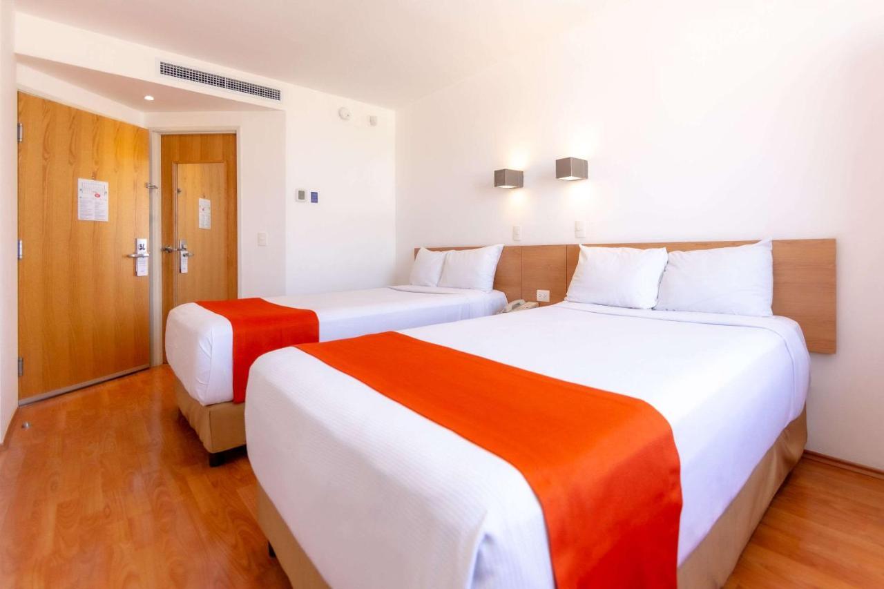 Sleep Inn Leon Antares 외부 사진