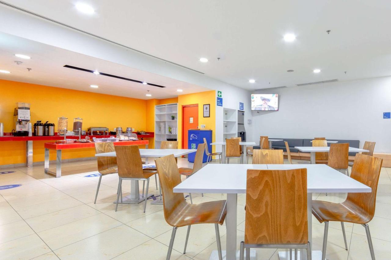 Sleep Inn Leon Antares 외부 사진